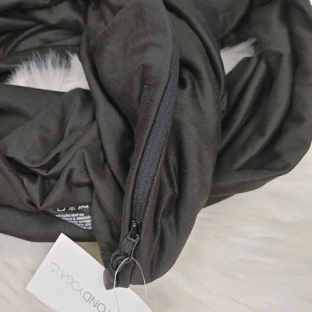 BEYOND YOGA Hidden Pocket Infinity Scarf New with - Picture 2 of 8